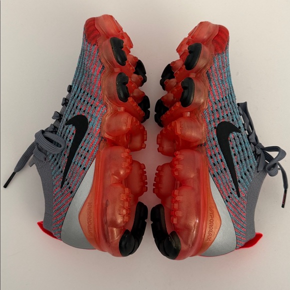 EUC Nike Air Women’s VaporMax Flyknit 3 Flash Crimson Orange sz 7 Sneakers Shoes - Picture 6 of 10